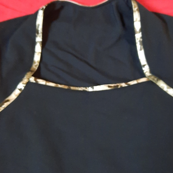 ❤️ 2 for $15 Lululemon black top - Picture 4 of 5